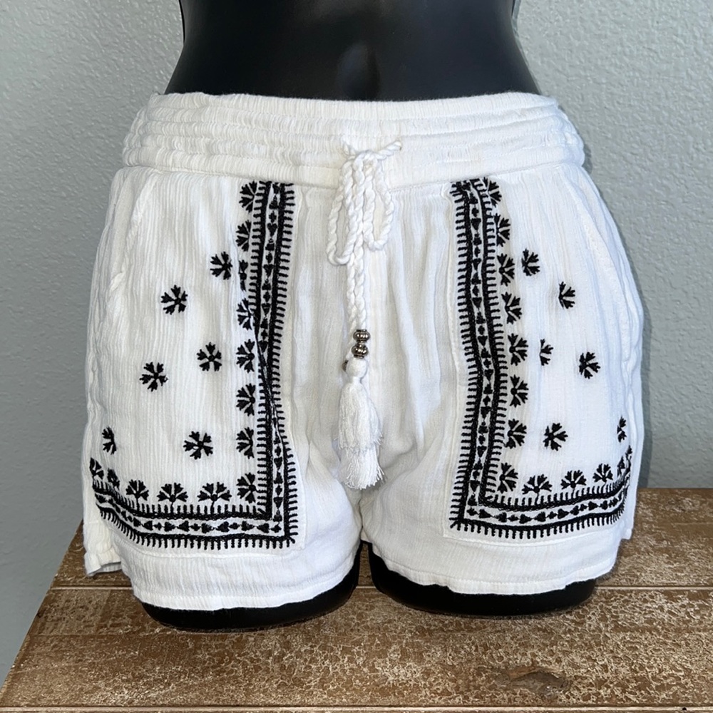 Abercrombie & Fitch shorts NWOT